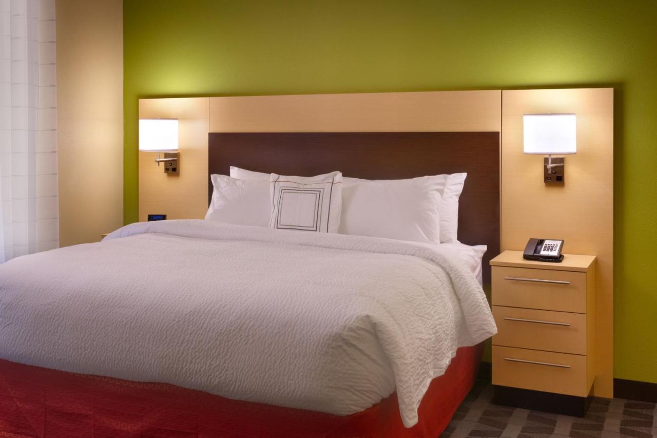 Towneplace Suites By Marriott Dickinson Esterno foto