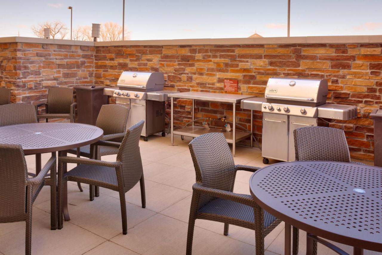 Towneplace Suites By Marriott Dickinson Esterno foto